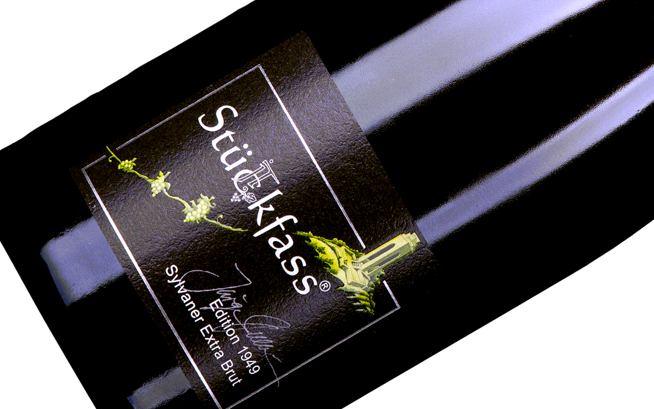 JTC Stückfass 2017 Magnum Sylvaner Sekt Extra Brut  "Kalkstein" 1949er Dosagewein - Zellertal, Pfalz, Deutschland JTC Stückfass 2017 Magnum Sylvaner Sekt Extra Brut  "Kalkstein" 1949er Dosagewein - Zellertal, Pfalz, Deutschland
