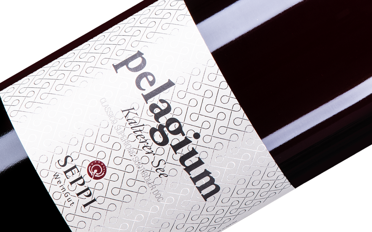 2018 Pelagium Vernatsch Kalterer See Bio Demeter "Moränenschotter Sand" Alto Adige (Südtirol), Italien 2018 Pelagium Vernatsch Kalterer See Bio Demeter "Moränenschotter Sand" Alto Adige (Südtirol), Italien