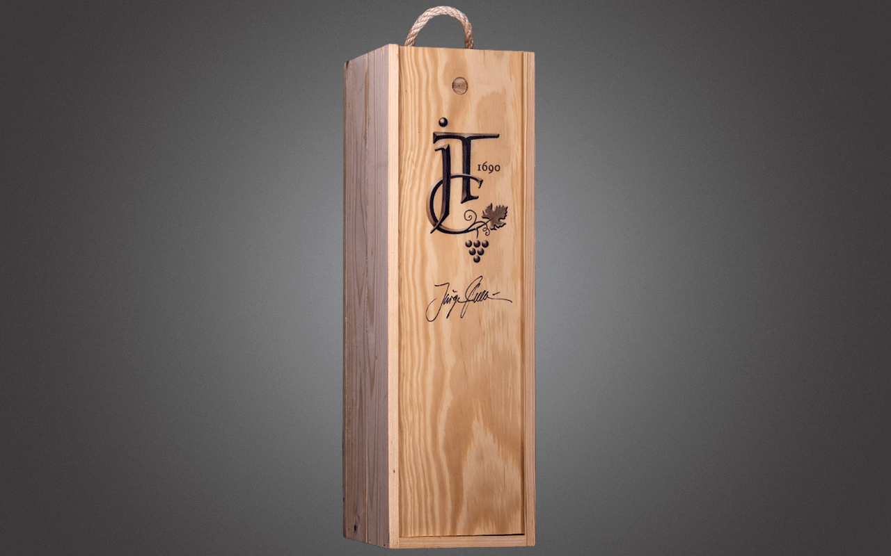 JTC 1er unbefüllte Magnum Holzkiste - inklusive Holzwolle und Deckel mit Sommelier-Logo JTC 1er unbefüllte Magnum Holzkiste - inklusive Holzwolle und Deckel mit Sommelier-Logo